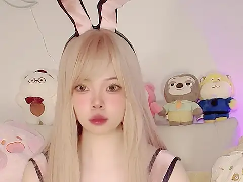 Snapshot of Miyeoonn chatting on January 12, 2026, 2:28 am Miyeoonn online show from January 12, 2026, 2:28 am