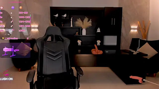 ChloeManson online show from March 20, 2025, 9:24 pm