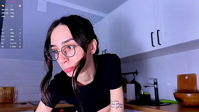 Elizwise online show from February 16, 2026, 6:04 pm