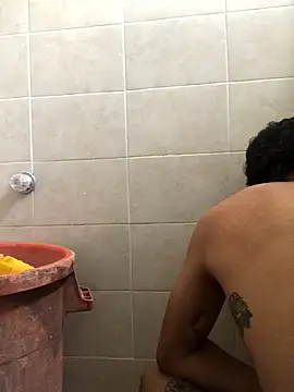 modeloxtz online show from January 12, 2026, 2:22 pm