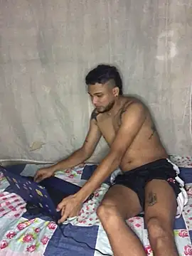 modeloxtz online show from January 14, 2026, 11:05 am