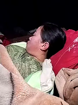 AlilaK2 online show from December 17, 2025, 1:50 pm