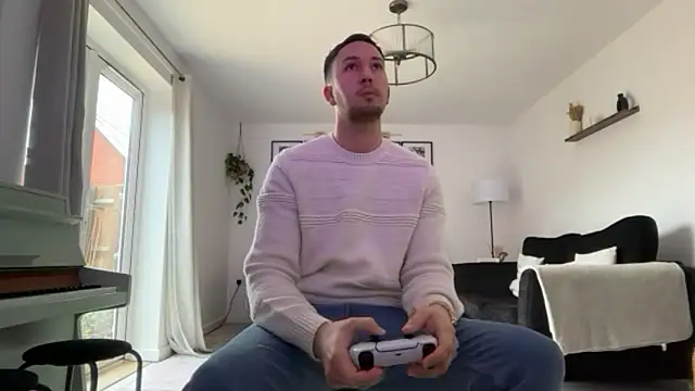 Snapshot of dirtyanal23 chatting on February 4, 2026, 9:37 am dirtyanal23 online show from February 4, 2026, 9:37 am