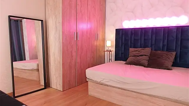 Snapshot of LucyFever chatting on January 7, 2026, 6:27 am LucyFever online show from January 7, 2026, 6:27 am