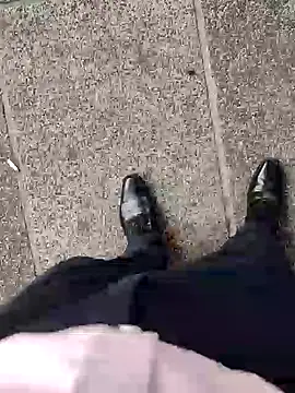 boyfromMum bai online show from April 22, 2026, 12:18 pm