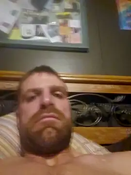 Legtrembler1 online show from February 13, 2026, 11:56 pm