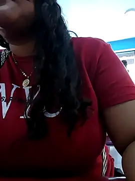 VaneandRossy online show from February 14, 2026, 5:10 pm