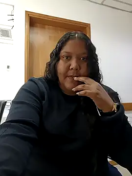 VaneandRossy online show from May 3, 2026, 2:12 pm