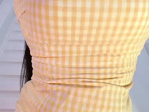 Snapshot of heellcat__ chatting on December 4, 2025, 2:37 pm heellcat online show from December 4, 2025, 2:37 pm