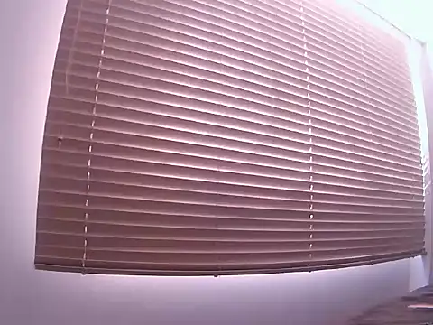 Fernanda andrew online show from April 22, 2026, 3:35 pm