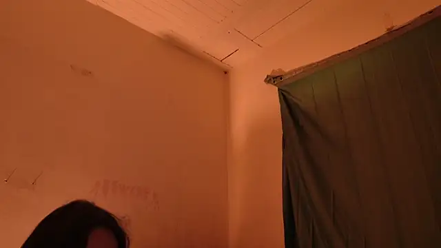 MoonLipsON- online show from April 1, 2026, 5:08 am