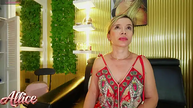 Snapshot of Allice_mommy chatting on February 26, 2026, 7:24 pm Allice mommy online show from February 26, 2026, 7:24 pm