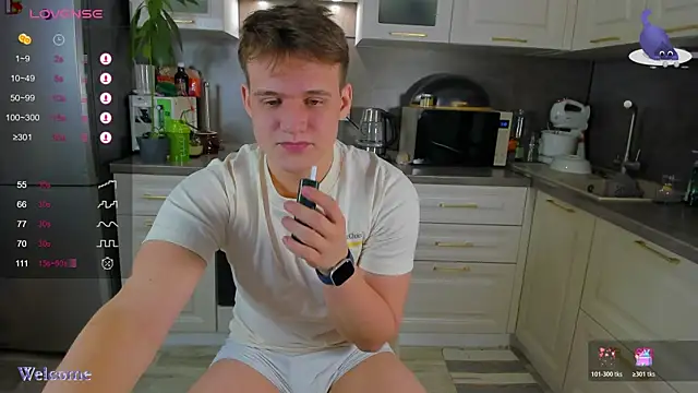 Snapshot of fruitninjaga chatting on December 16, 2025, 8:14 pm fruitninjaga online show from December 16, 2025, 8:14 pm