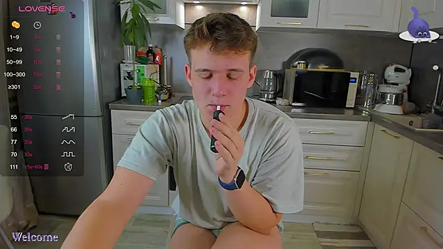 Snapshot of fruitninjaga chatting on December 18, 2025, 3:07 pm fruitninjaga online show from December 18, 2025, 3:07 pm