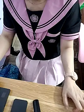  MyNa  online show from December 19, 2025, 2:24 pm