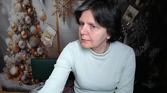 LunaDobra online show from January 14, 2026, 6:02 pm