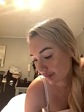 Snapshot of xxxsophxxx21 chatting on December 4, 2025, 6:27 pm xxxsophxxx21 online show from December 4, 2025, 6:27 pm