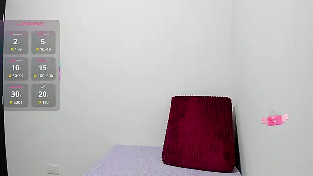 allysonn31 online show from December 16, 2025, 9:25 am