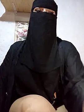 Snapshot of -Batta- chatting on April 20, 2026, 3:04 pm -Batta- online show from April 20, 2026, 3:04 pm