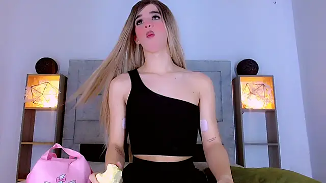 Snapshot of Hanna_Sophia1 chatting on January 6, 2026, 7:17 pm Hanna Sophia1 online show from January 6, 2026, 7:17 pm