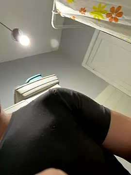 CharlyAlfa22 online show from January 9, 2026, 4:21 pm