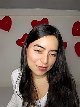 saasha Petit online show from February 18, 2026, 10:33 am