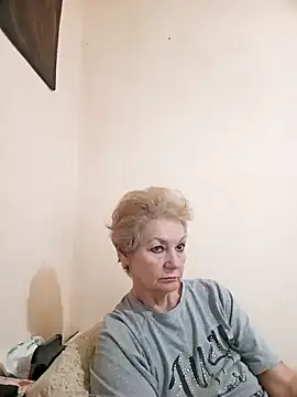 Snapshot of Calypso-Loove chatting on March 3, 2026, 12:33 pm Calypso-Loove online show from March 3, 2026, 12:33 pm