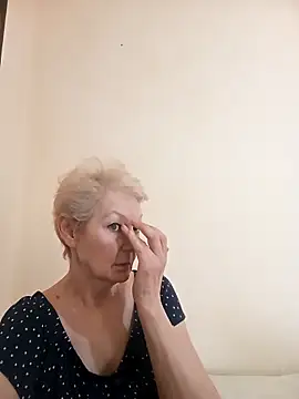 Snapshot of Calypso-Loove chatting on April 12, 2026, 10:20 am Calypso-Loove online show from April 12, 2026, 10:20 am