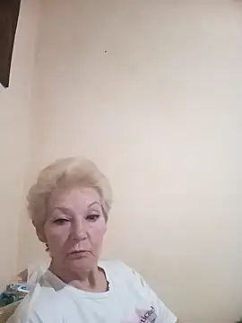 Snapshot of Calypso-Loove chatting on April 20, 2026, 4:21 pm Calypso-Loove online show from April 20, 2026, 4:21 pm