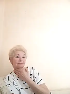 Snapshot of Calypso-Loove chatting on April 23, 2026, 10:47 am Calypso-Loove online show from April 23, 2026, 10:47 am