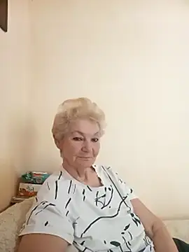 Snapshot of Calypso-Loove chatting on April 23, 2026, 12:29 pm Calypso-Loove online show from April 23, 2026, 12:29 pm