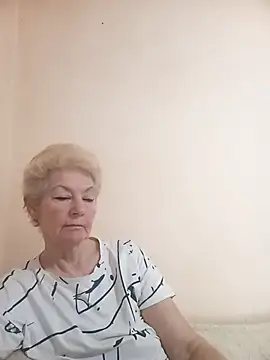 Snapshot of Calypso-Loove chatting on April 25, 2026, 7:11 am Calypso-Loove online show from April 25, 2026, 7:11 am