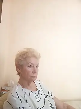 Snapshot of Calypso-Loove chatting on April 25, 2026, 1:41 pm Calypso-Loove online show from April 25, 2026, 1:41 pm
