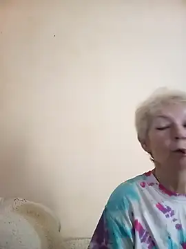 Snapshot of Calypso-Loove chatting on April 27, 2026, 3:10 pm Calypso-Loove online show from April 27, 2026, 3:10 pm