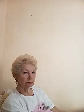 Snapshot of Calypso-Loove chatting on May 9, 2026, 12:32 pm Calypso-Loove online show from May 9, 2026, 12:32 pm