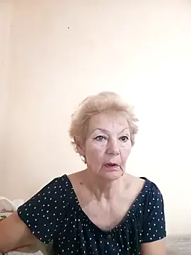Snapshot of Calypso-Loove chatting on May 12, 2026, 3:31 pm Calypso-Loove online show from May 12, 2026, 3:31 pm