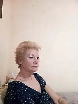 Snapshot of Calypso-Loove chatting on May 14, 2026, 1:51 pm Calypso-Loove online show from May 14, 2026, 1:51 pm