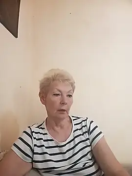 Snapshot of Calypso-Loove chatting on May 30, 2026, 8:11 am Calypso-Loove online show from May 30, 2026, 8:11 am