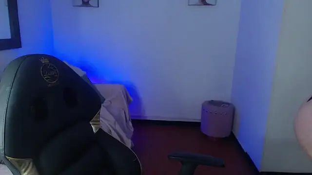 Snapshot of Sara_valderrama_ chatting on January 17, 2026, 12:32 pm Sara valderrama online show from January 17, 2026, 12:32 pm