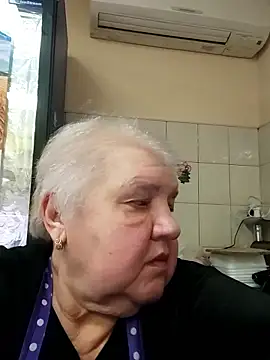 Snapshot of HapinessLovee chatting on January 14, 2026, 8:09 am HapinessLovee online show from January 14, 2026, 8:09 am