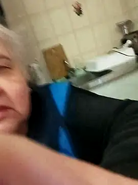 Snapshot of HapinessLovee chatting on January 16, 2026, 9:46 am HapinessLovee online show from January 16, 2026, 9:46 am