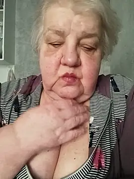 Snapshot of HapinessLovee chatting on February 11, 2026, 9:25 am HapinessLovee online show from February 11, 2026, 9:25 am