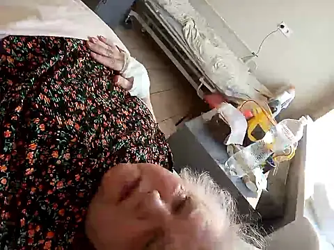 Snapshot of HapinessLovee chatting on March 27, 2026, 3:12 pm HapinessLovee online show from March 27, 2026, 3:12 pm