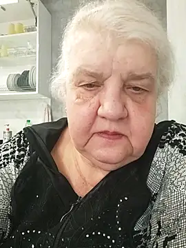 Snapshot of HapinessLovee chatting on April 3, 2026, 6:55 am HapinessLovee online show from April 3, 2026, 6:55 am