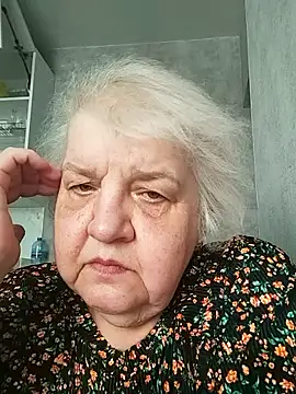 Snapshot of HapinessLovee chatting on April 14, 2026, 6:41 am HapinessLovee online show from April 14, 2026, 6:41 am