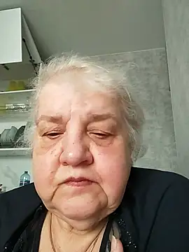 Snapshot of HapinessLovee chatting on April 15, 2026, 8:43 am HapinessLovee online show from April 15, 2026, 8:43 am