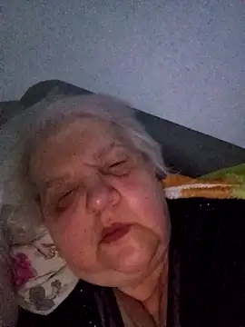 Snapshot of HapinessLovee chatting on April 15, 2026, 8:09 pm HapinessLovee online show from April 15, 2026, 8:09 pm