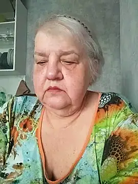 Snapshot of HapinessLovee chatting on April 24, 2026, 6:38 am HapinessLovee online show from April 24, 2026, 6:38 am
