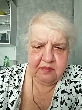 Snapshot of HapinessLovee chatting on May 17, 2026, 11:17 am HapinessLovee online show from May 17, 2026, 11:17 am