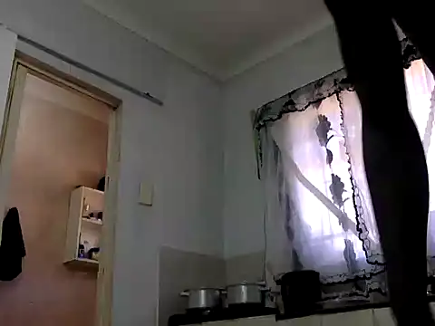 Snapshot of BloodmoonAlpha_1 chatting on February 3, 2026, 7:24 am BloodmoonAlpha 1 online show from February 3, 2026, 7:24 am